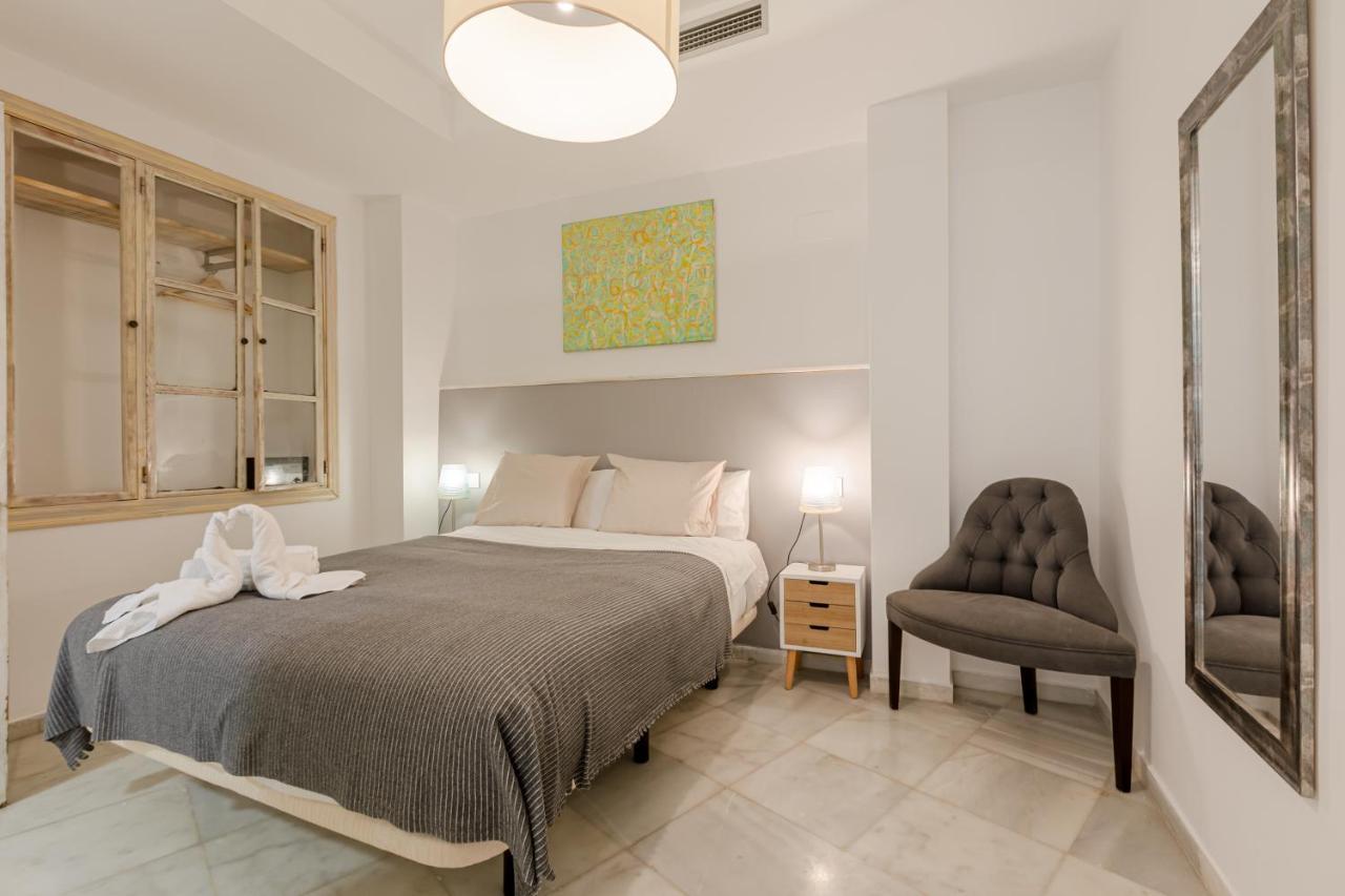 Hercules Xci Apartments Seville Ngoại thất bức ảnh